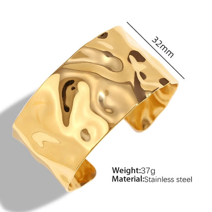 Titanium Steel Retro Exaggerated Flower Plating Bangle