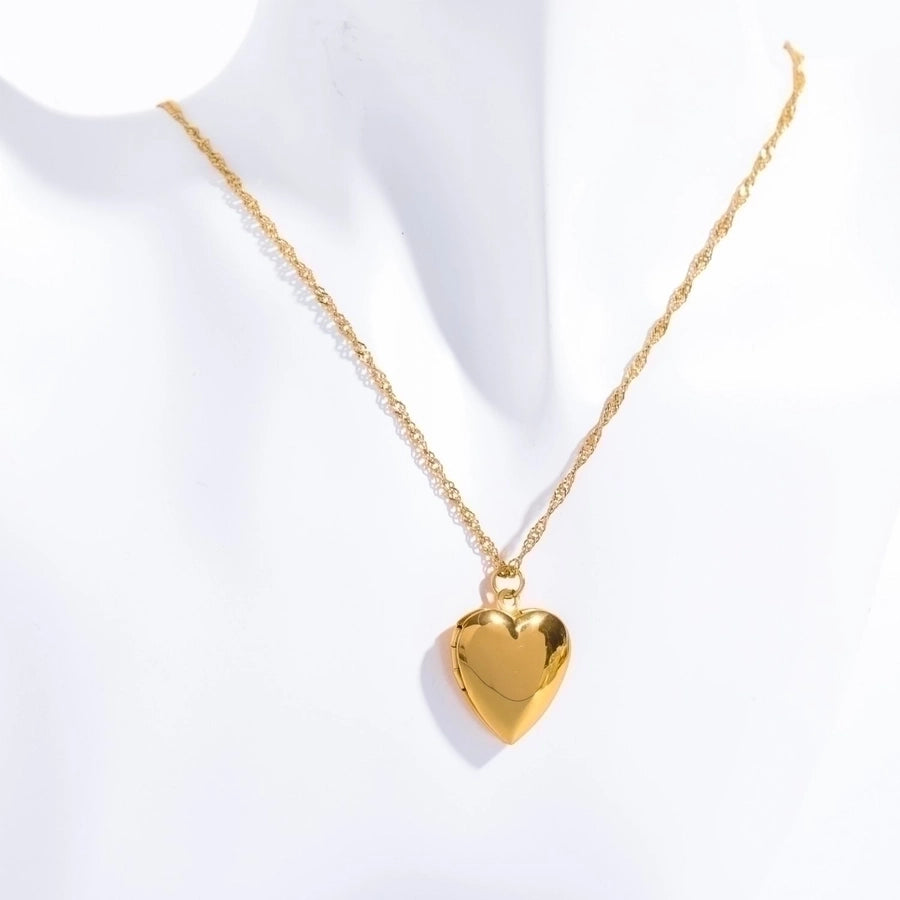 Jewelry Casual Vintage Style Classic Style Heart Shape 304 Stainless Steel 18K Gold Plated Plating Stainless Steel Necklaces