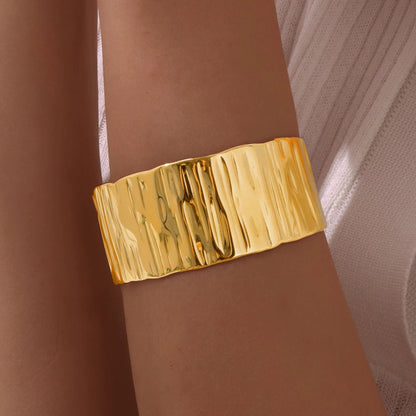 Retro Classic Style C Shape 304 Stainless Steel 18K Gold Plated Cuff Bracelets Wide Bracelet In Bulk